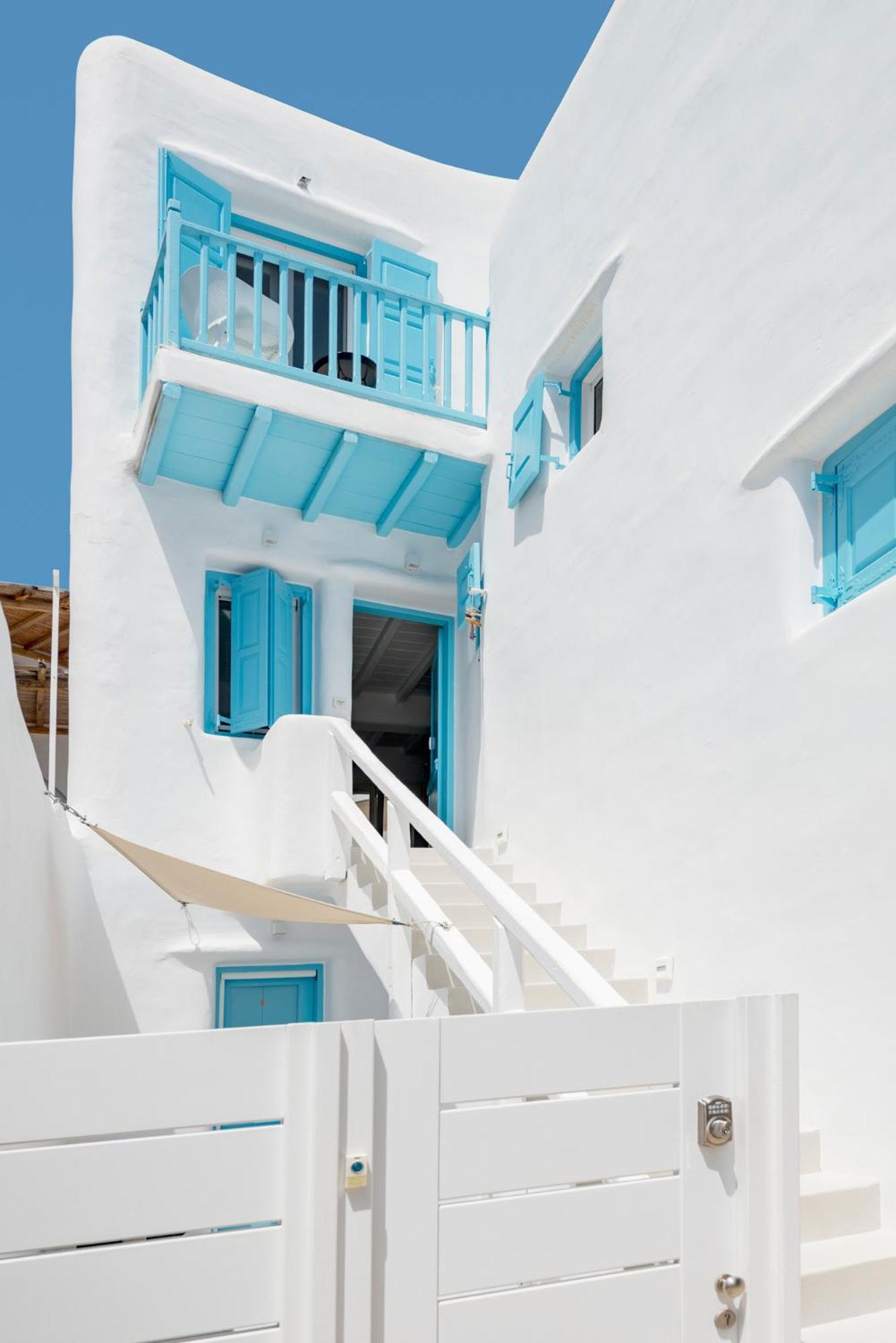 Mykonian Mews Luxury Suites بسارو المظهر الخارجي الصورة